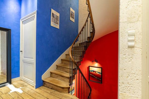 Maison à vendre 493 500 € Angoulême 6 p 209 m² DPE C