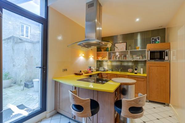Maison à vendre 493 500 € Angoulême 6 p 209 m² DPE C