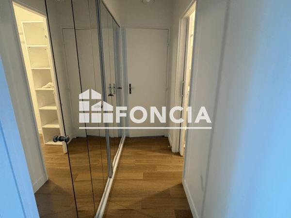 Location Appartement 5 pièces 113.8 m² - 2 RUE ADOLPHE LALYRE Courbevoie 92400