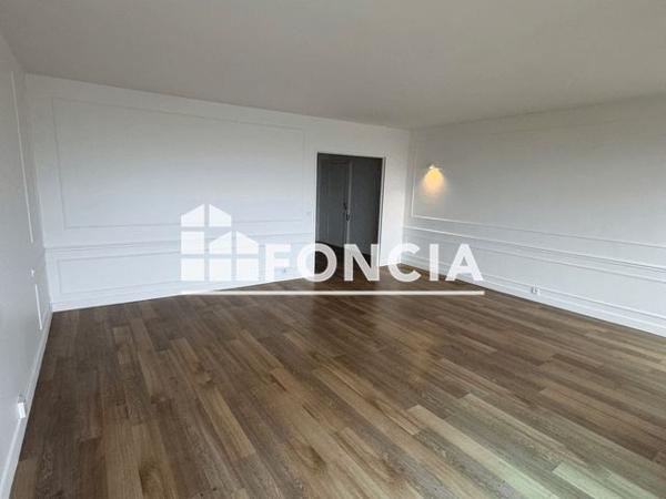 Location Appartement 5 pièces 113.8 m² - 2 RUE ADOLPHE LALYRE Courbevoie 92400