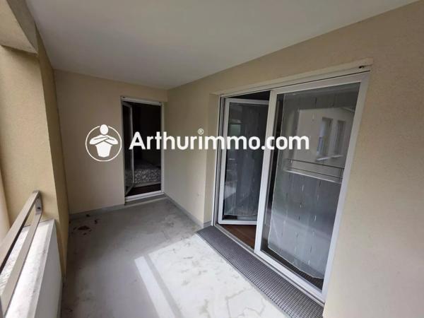 Vente                                                      Appartement
                        
                     2 pièces                      40 m2                     à Lieusaint