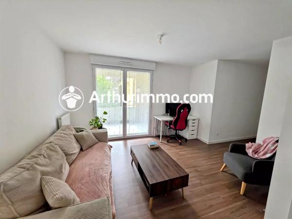 Vente                                                      Appartement
                        
                     2 pièces                      40 m2                     à Lieusaint