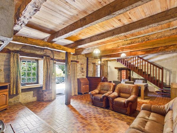 Secteur Tarn-Et-Garonne, Charmante Maison en Pierre avec 2 chambres à Puylagarde