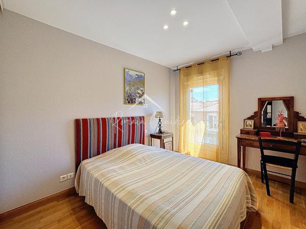 Millau (12100) DUPLEX TYPE 90 M² AVEC PARKING PRIVÉ ET VERANDA + BALCON