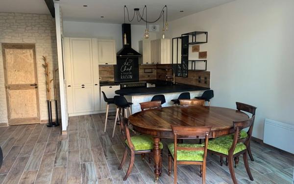 Maison à vendre    3 pièces • 79,66 m2 Poitiers