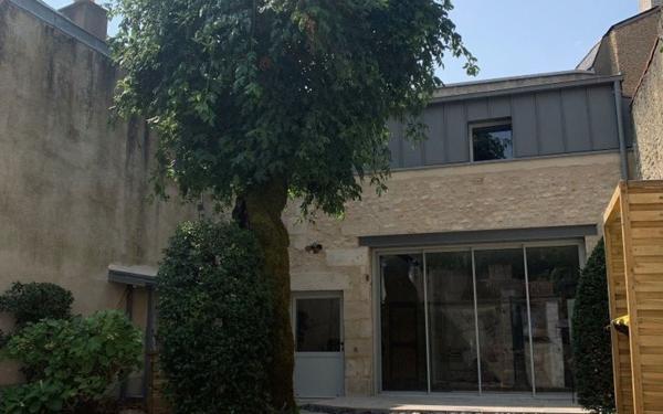 Maison à vendre    3 pièces • 79,66 m2 Poitiers