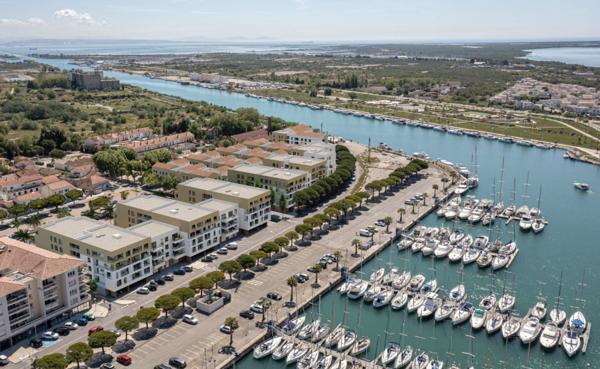Appartement
         3 pièces
        - 67 m² 230 000 € *