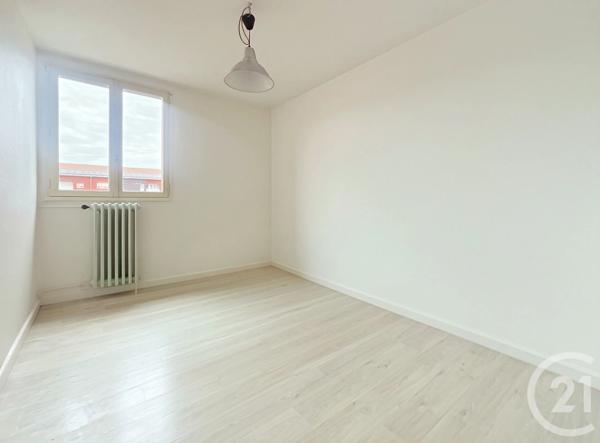 Appartement F3 à vendre  3 pièces - 55,47 m 2   BELFORT  - 90