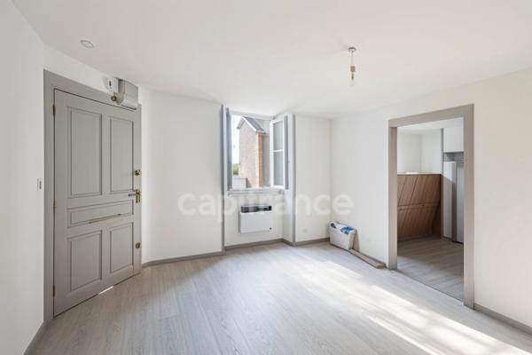 Immeuble de rapport - 3 appartements - Maurs (15)