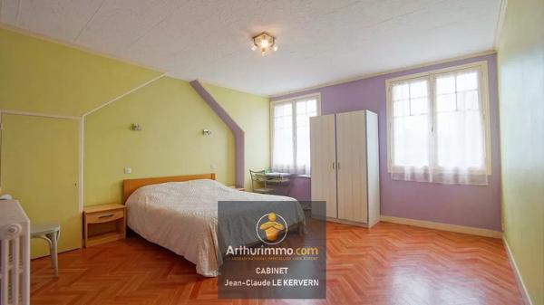 Vente                                                      Maison
                        
                     8 pièces                      160 m2                     à Ploufragan