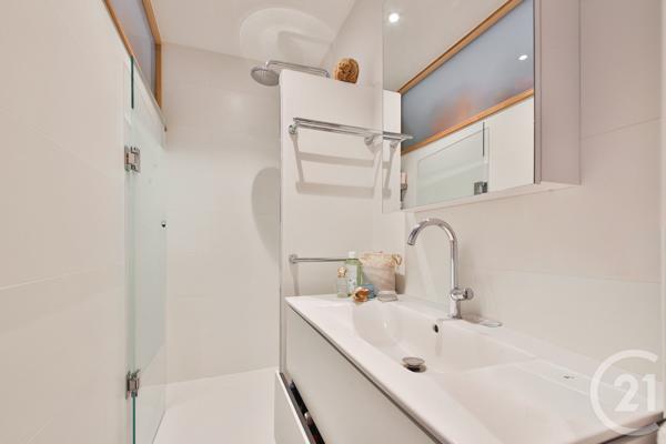 Appartement F4 à vendre  4 pièces - 102,43 m 2   PARIS  - 75015