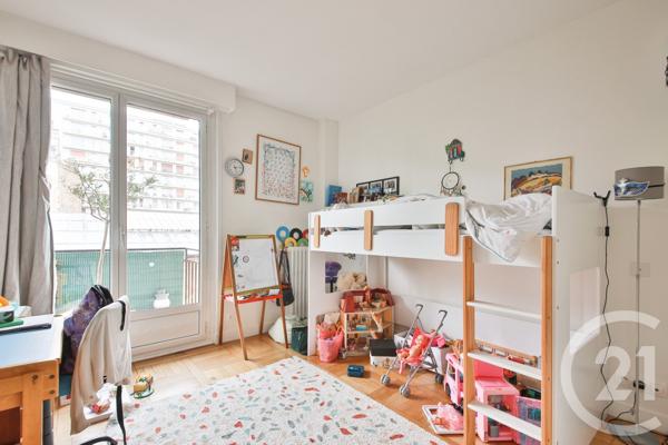 Appartement F4 à vendre  4 pièces - 102,43 m 2   PARIS  - 75015