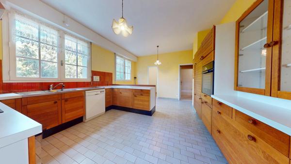 Maison 9 pièces - 248 m²