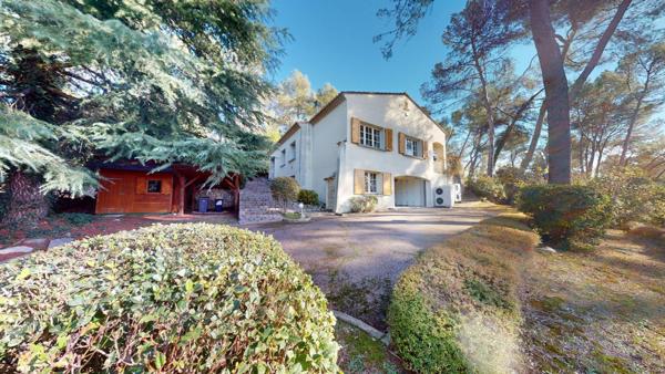 Maison 9 pièces - 248 m²