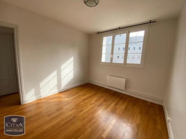 Appartement à louer 4 pièces 100.5m²
