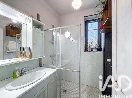 Maison à vendre 10 pièces 244,62 m² Terrasson-Lavilledieu