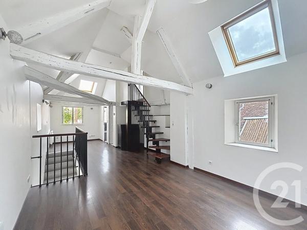 Appartement F3 à vendre  3 pièces - 64,65 m 2   SENS  - 89