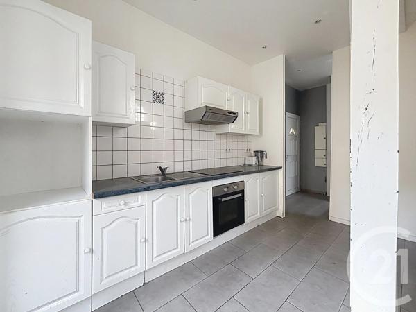 Appartement F3 à vendre  3 pièces - 64,65 m 2   SENS  - 89