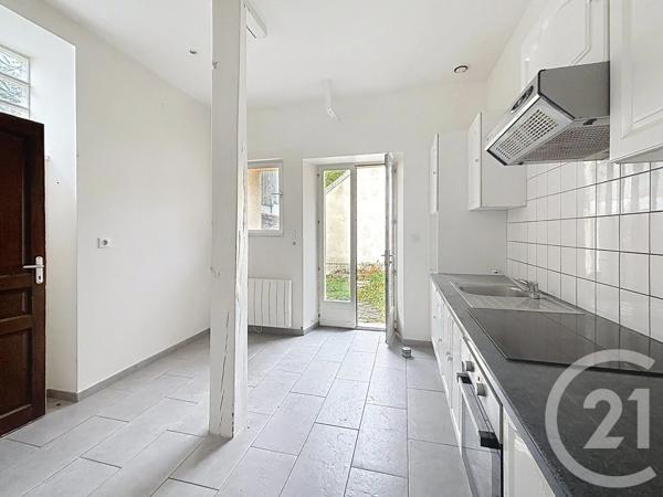 Appartement F3 à vendre  3 pièces - 64,65 m 2   SENS  - 89