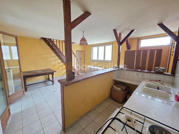Vente
                Appartement99,3 m² - 6 Pièces -
                    SALIGNY (89100)
