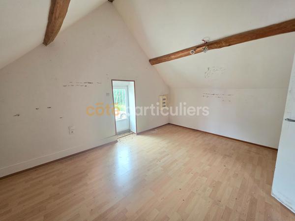 Vente
                Appartement99,3 m² - 6 Pièces -
                    SALIGNY (89100)