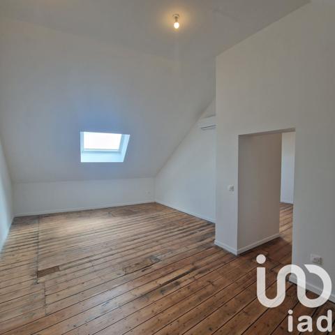 Maison 7 pièces de 190 m² à Raismes (59590)