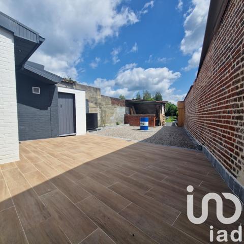 Maison 7 pièces de 190 m² à Raismes (59590)