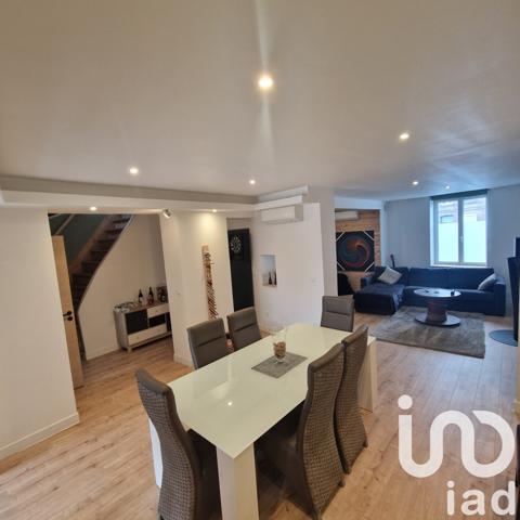 Maison 7 pièces de 190 m² à Raismes (59590)