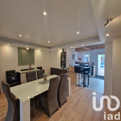 Maison 7 pièces de 190 m² à Raismes (59590)