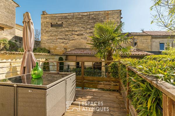 Maison de charme avec jardin, piscine et dépendance en coeur de ville