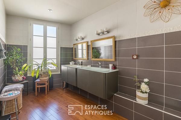 Maison de charme avec jardin, piscine et dépendance en coeur de ville