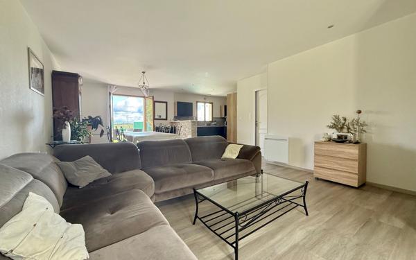 Maison à vendre    5 pièces • 104 m2 Quetigny