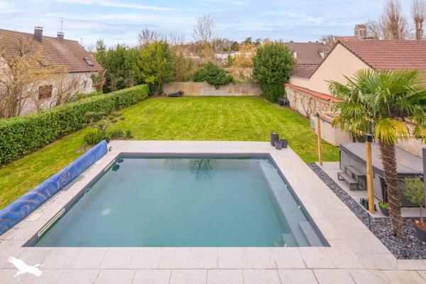 Maison à vendre |  Auvers-sur-Oise |  6 pièces | 165 m²
