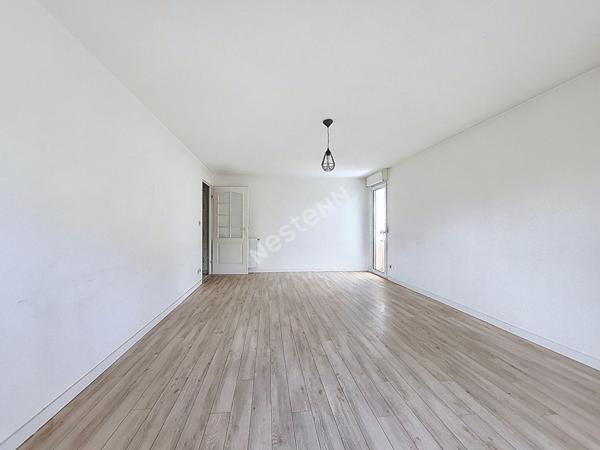 Nantes Nord - Grand Val : En Vente ! Appartement T3 rdc surlevé, proche toutes commodiftés, 2 chambres, parking s/sol et balcon.