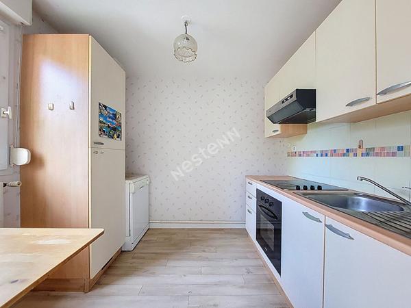 Nantes Nord - Grand Val : En Vente ! Appartement T3 rdc surlevé, proche toutes commodiftés, 2 chambres, parking s/sol et balcon.