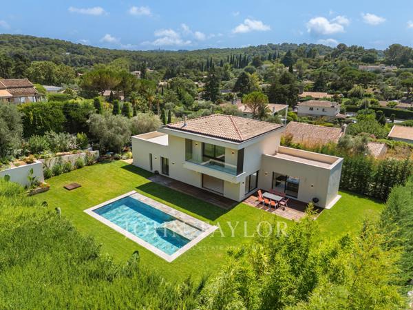Mougins - Villa contemporaine dans domaine sécurisé proche Mougins School