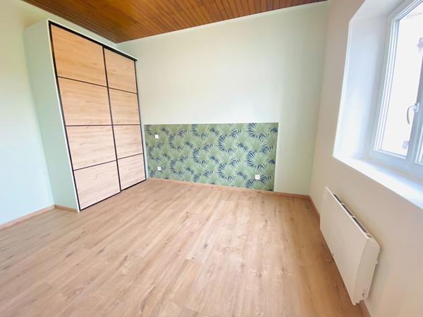 Maison T5 à étage rénovée - Réf LORIQUET