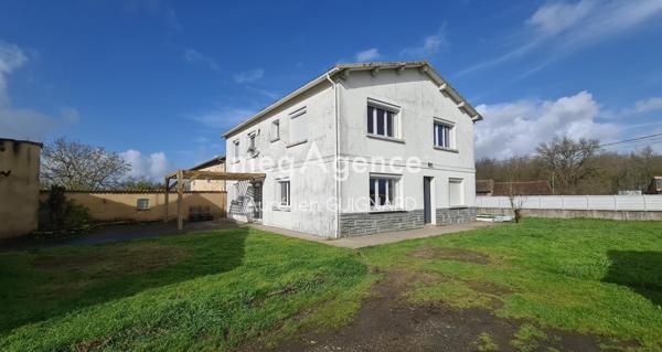 Maison à Bressuire, 79300 - 12 pièces 189m²