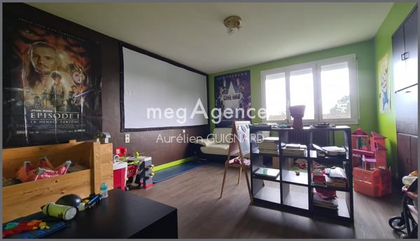 Maison à Bressuire, 79300 - 12 pièces 189m²