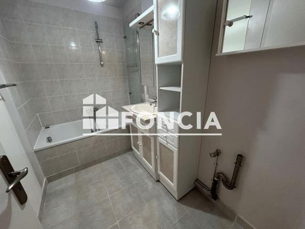 Location Appartement 3 pièces 70 m² - Saint Germain En Laye 78100