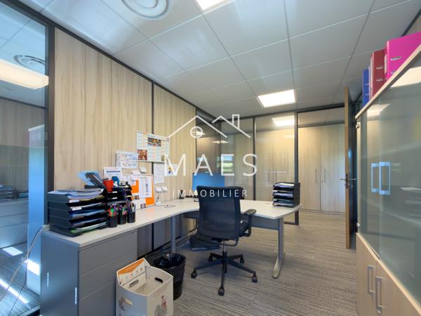 LOOS – Bureau de 215 m2 proche CHU