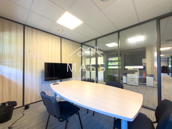 LOOS – Bureau de 215 m2 proche CHU