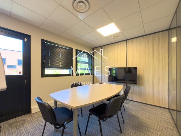 LOOS – Bureau de 215 m2 proche CHU