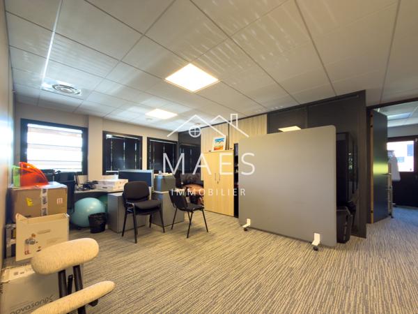 LOOS – Bureau de 215 m2 proche CHU