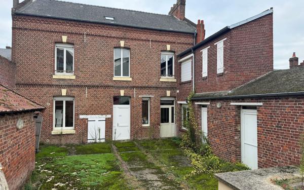 Maison à vendre    8 pièces • 200 m2 Saint-Just-en-Chaussée