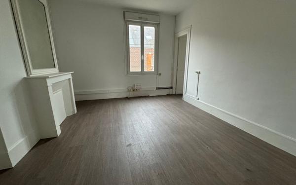 Maison à vendre    8 pièces • 200 m2 Saint-Just-en-Chaussée