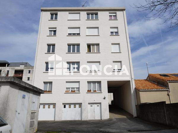 Location Studio 32.23 m² - 10 RUE GEORGES POMPIDOU La Roche Sur Yon 85000