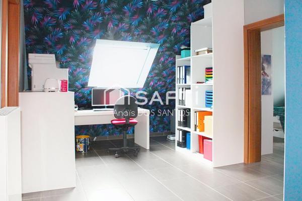 Maison spacieuse avec terrasse et jardin