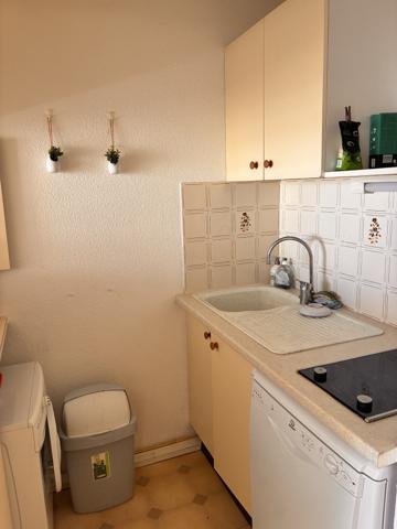 GRUISSAN - RIVE DROITE Appartement de type 2 avec loggia et place de parking privative