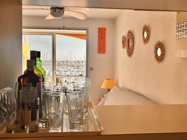 GRUISSAN - RIVE DROITE Appartement de type 2 avec loggia et place de parking privative